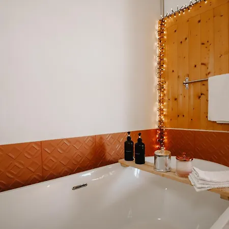 Coquillages Et Crustacés, Netflix Baignoire îlot Chez Ivona
